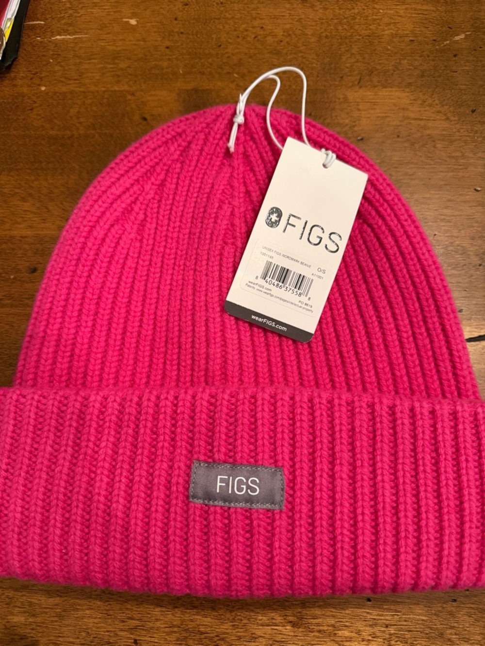 FIGS unisex Ribbed Beanie Hat - fushia